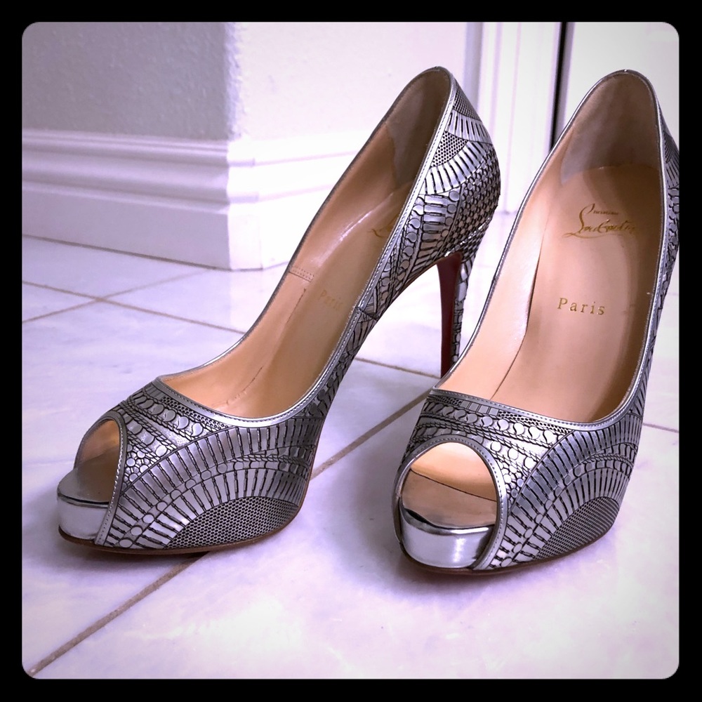 Christian Louboutin suellena 120 peep toe pump